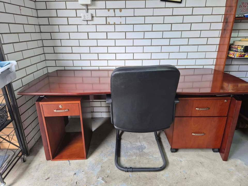 Hi everyone, today we were donated some great furniture which you will find in the shed so go see Brett and check it out.