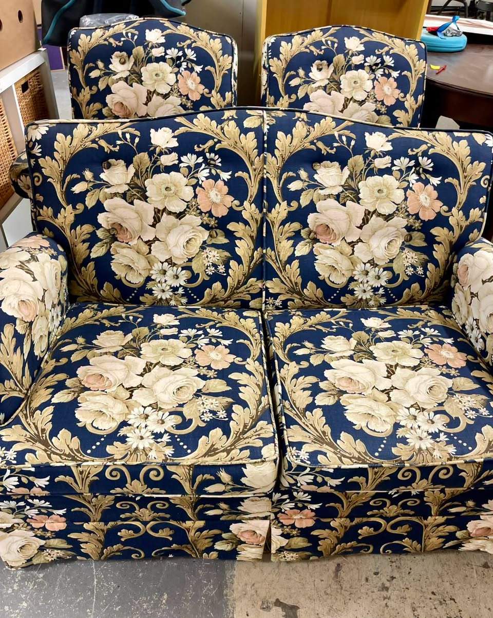 Happy Rāmere!
We’re open 10-4 today and tomorrow (Friday & Saturday)
Pop by for your Fabric-a-brac bits and eclectic treasures.
Thank you for supporting hospice patients and whānau x
