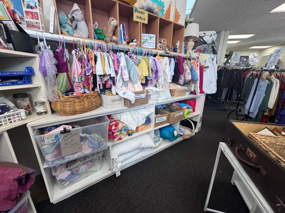 Little hidden gem with lots of baby clothes!