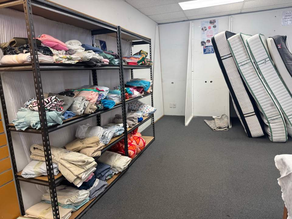 Prices here are really approachable and there’s good turnover and gems to be found, it’s my fave in Papakura. Treasures I didn’t buy yesterday….