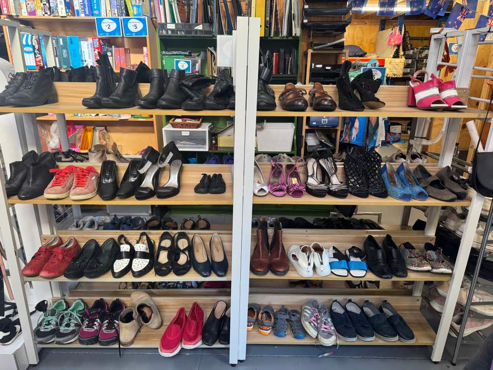 Highlights in store this week - spoons, crystal, crockery, shoes and clothes in abundance. Fill a bag sale is next week