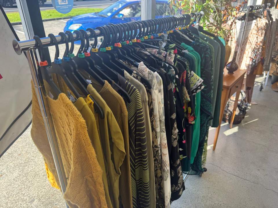 Interesting stuff spotted today: whole racks of new clearout jerseys. They organise by colour and have size coathangers, so it’s a really lovely shopping experience. Prices reasonable