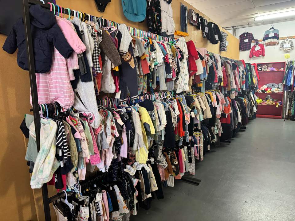 Huge store inside, so much on racks you really gotta fossick but the prices are standardised and cheap as so it’s worth the effort. Half price sale last Sat of ev month