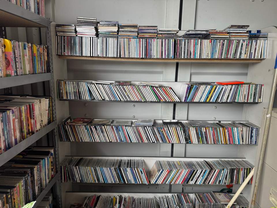 These guys have an outrageous amount of books and cds to move at the moment, so cheap too.