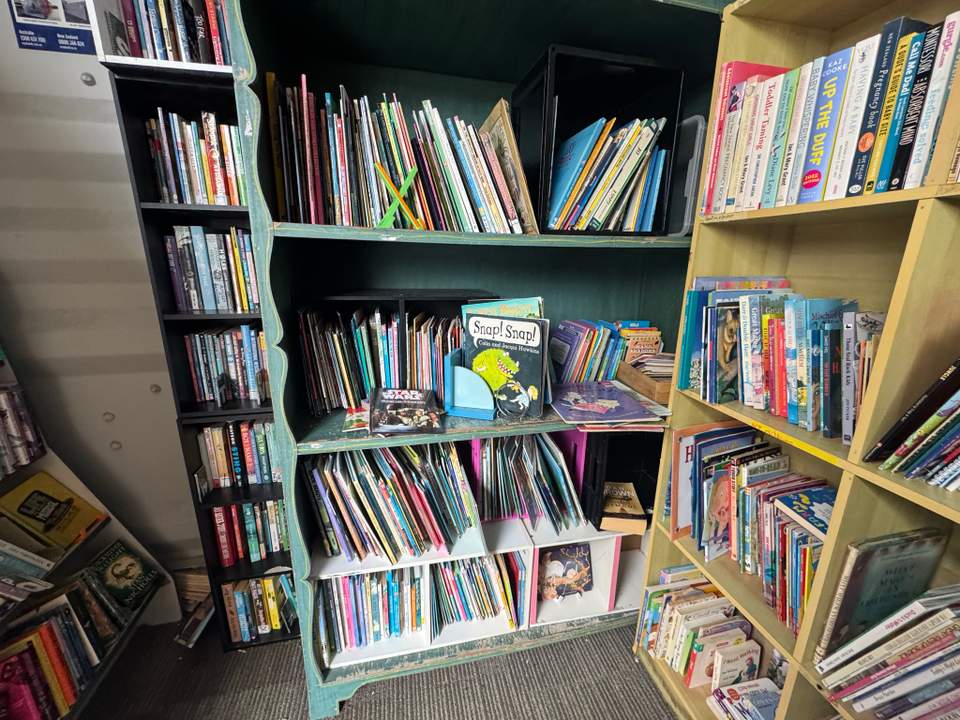 These guys have an outrageous amount of books and cds to move at the moment, so cheap too.