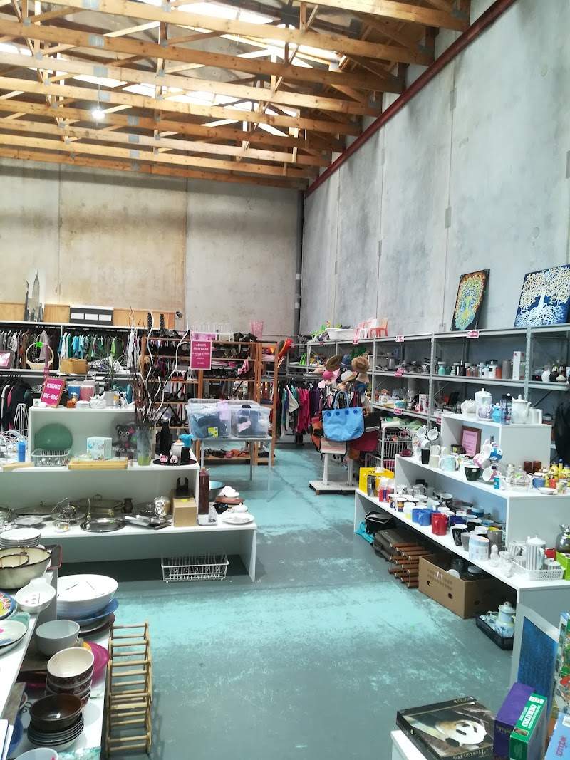 Check out Harbour Hospice Shop – Whangaparoa in Whangaparaoa