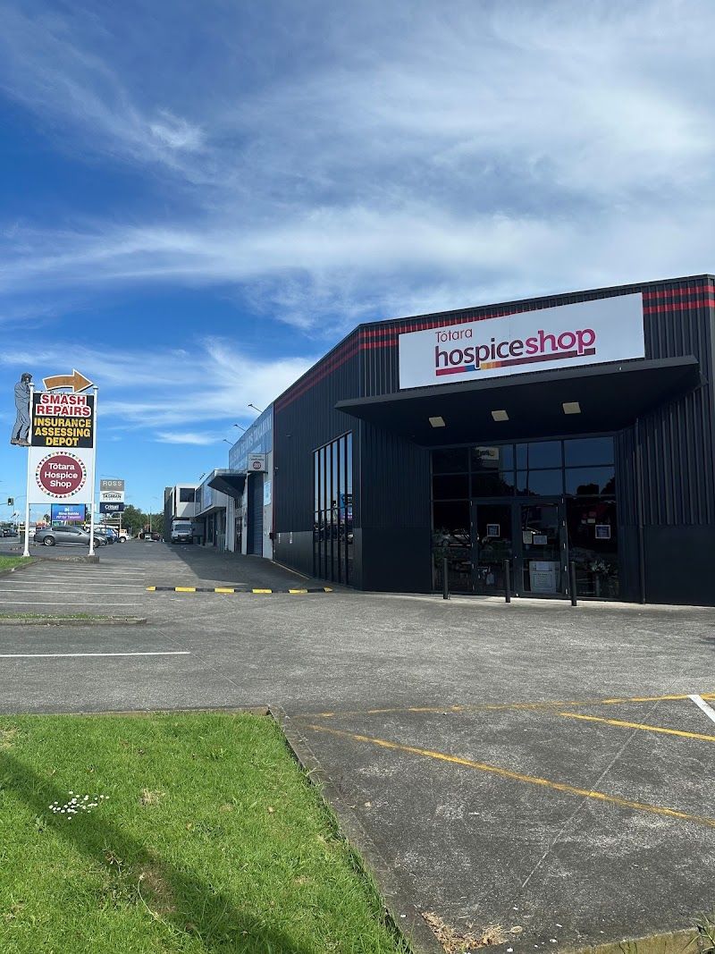 Totara Hospice Shop Takanini, photo 1 of 15