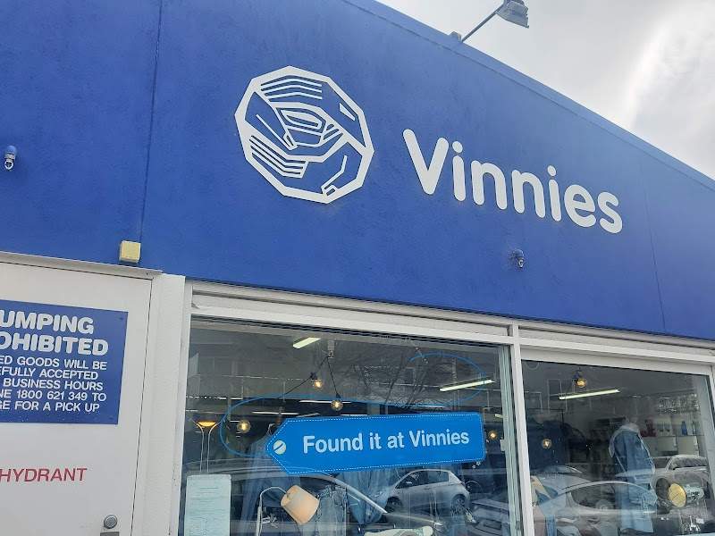 Check out Vinnies Hampton in HAMPTON
