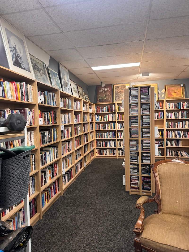 Check out Vinnies Hampton in HAMPTON