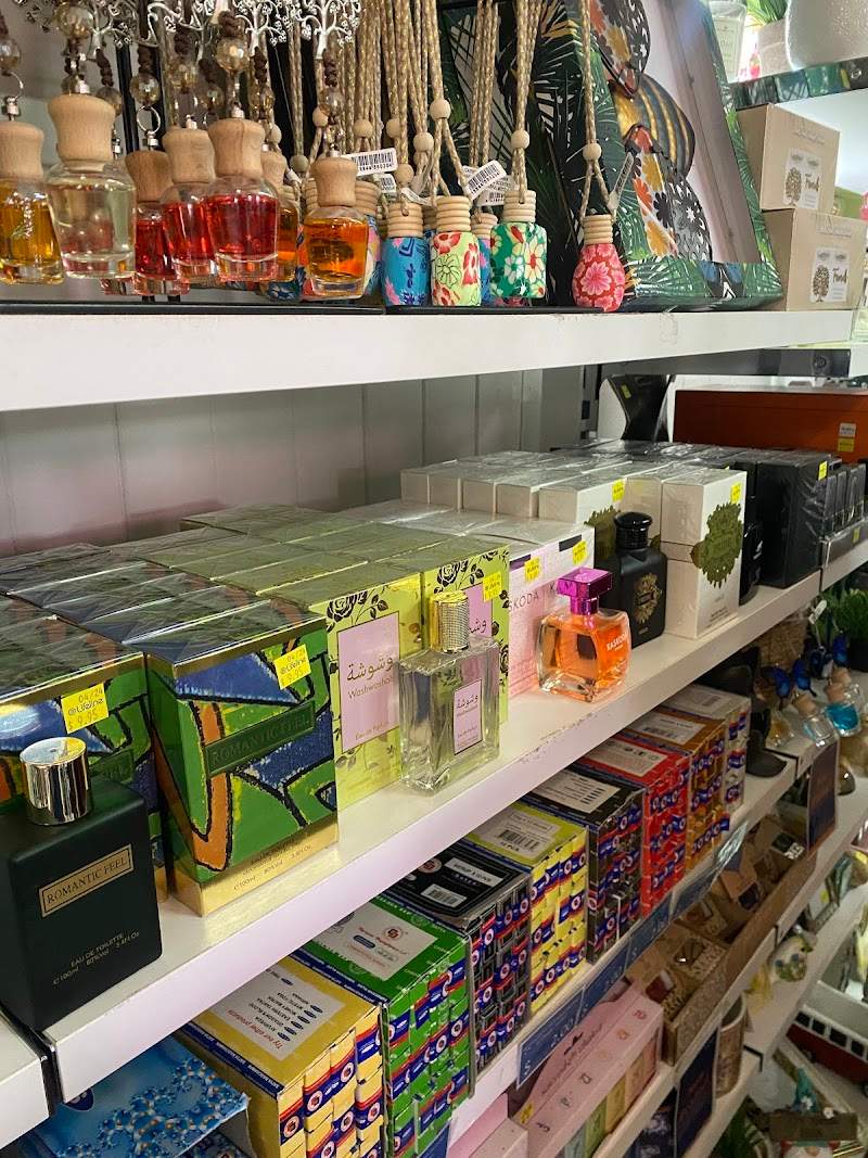 Check out Lifeline Shop Woodford in Woodford