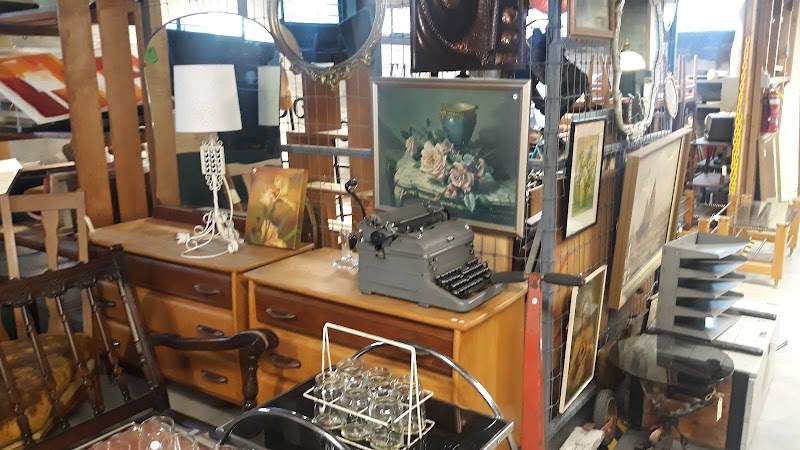 Check out La Voute - Vintage Store in Woolston