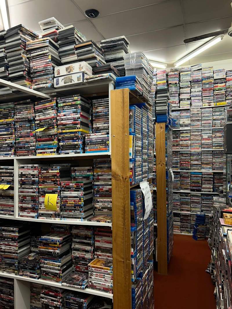 Cunningham's Buy and Sell — secondhand shop in Mowbray