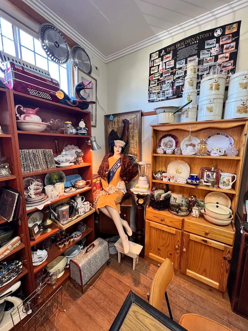 Check out Rae Street Relics in Colac
