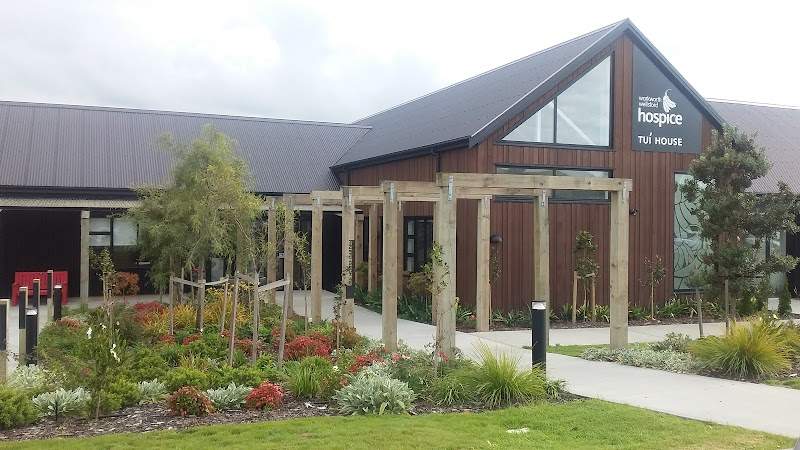 Check out Harbour Hospice Shop – Warkworth in Helensville