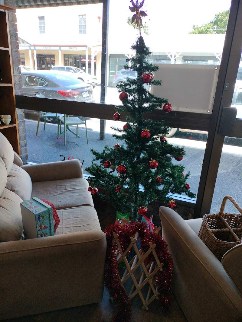 Check out Salvos Stores Kyneton in KYNETON