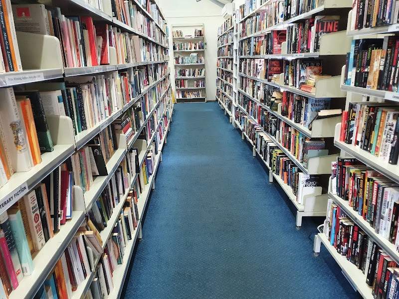 Check out Stirling Book Shed in Stirling
