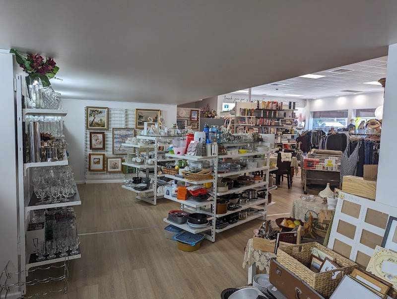 Check out Elcies Thrift Store Semaphore in Semaphore