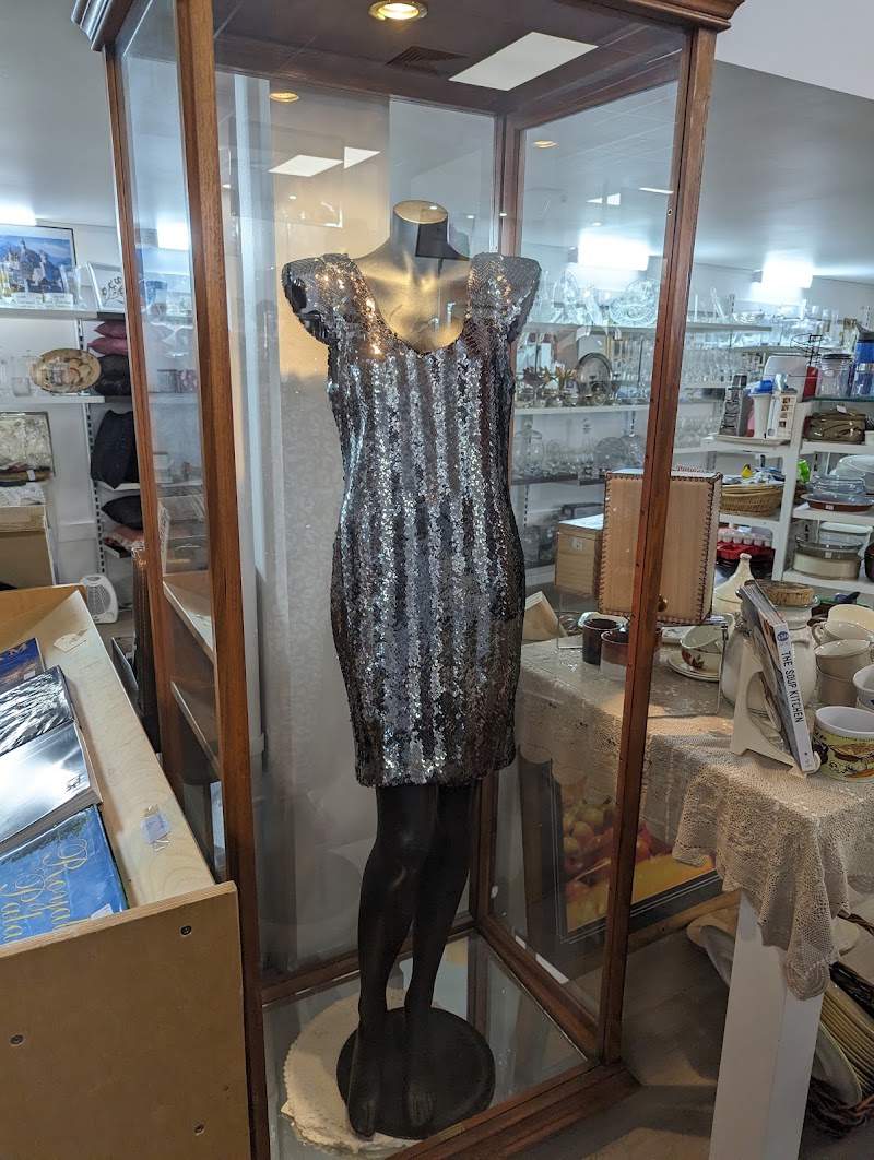 Check out Elcies Thrift Store Semaphore in Semaphore