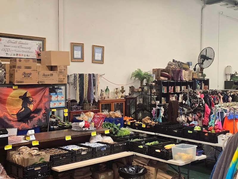 Check out Bayside Community Collective Op Shop in Carrum Downs
