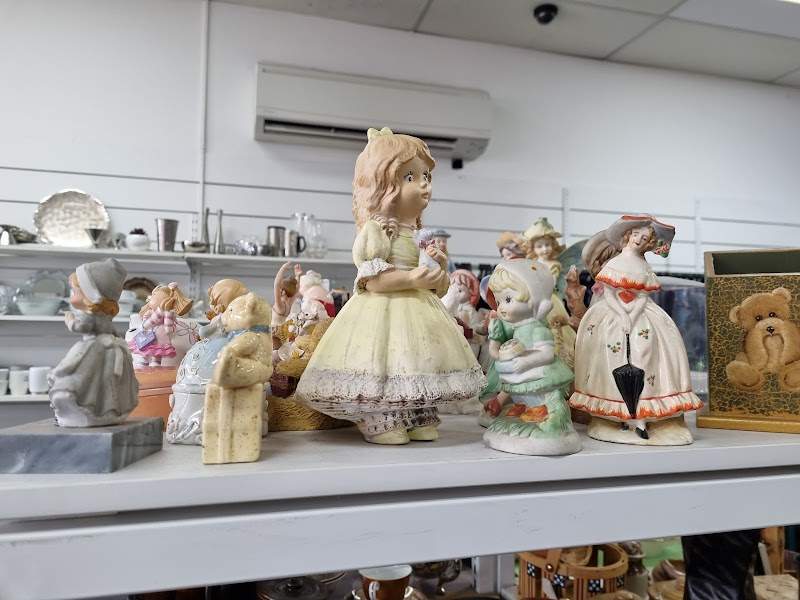 Check out Vinnies Coburg in COBURG