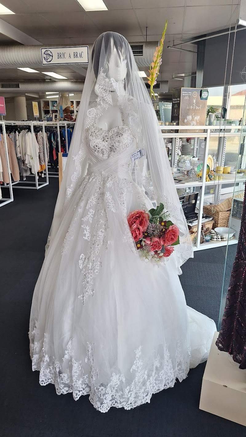 Check out Vinnies Clayton in CLAYTON
