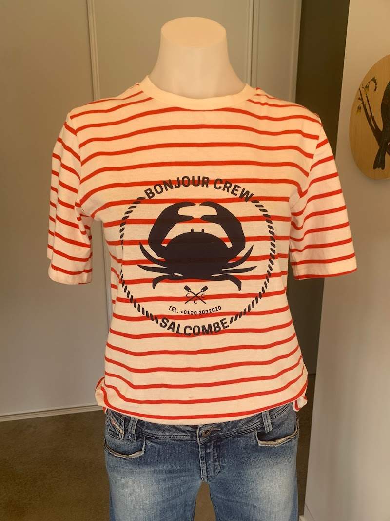 Check out Reinvent Boutique in Lincoln