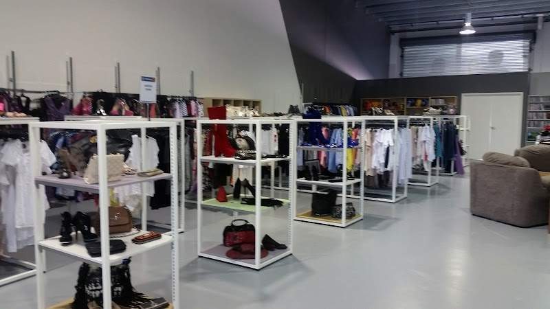 Check out Vinnies Loganlea in Loganlea