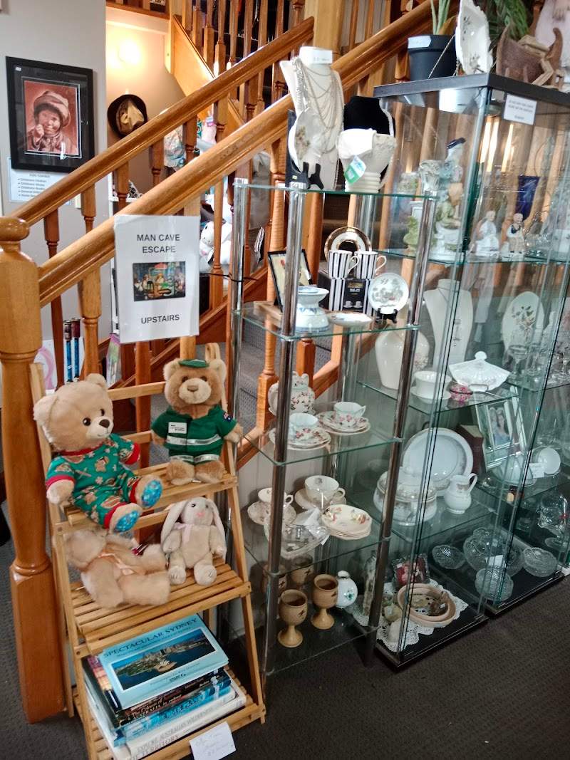Check out RSPCA Op Shop North Tamborine in North Tamborine