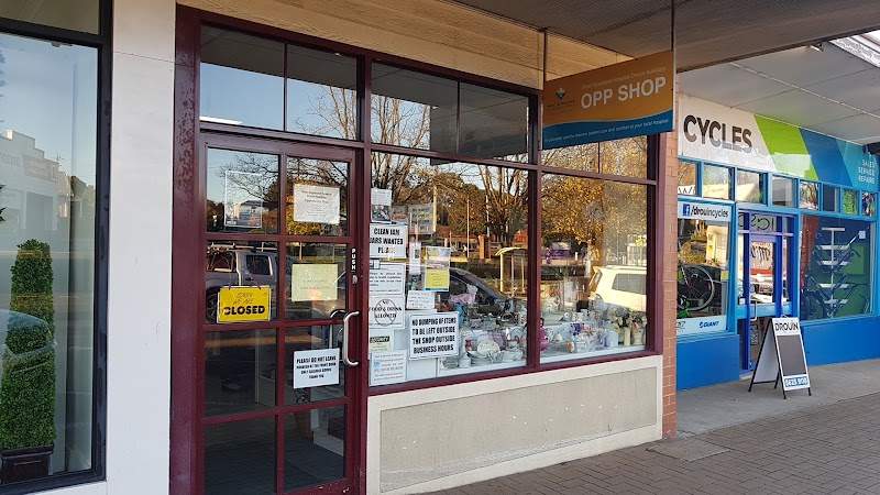 Check out West Gippsland Hospital Drouin Auxiliary Op Shop in Drouin