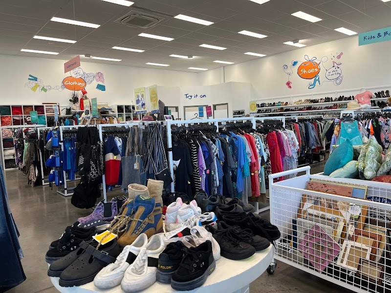 Check out Vinnies Coolaroo in COOLAROO