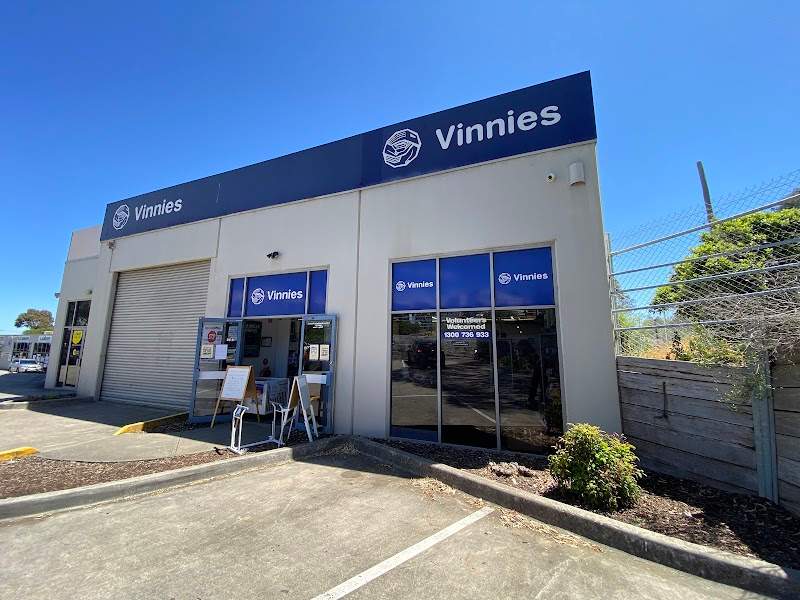 Check out Vinnies Briar Hill in BRIAR HILL