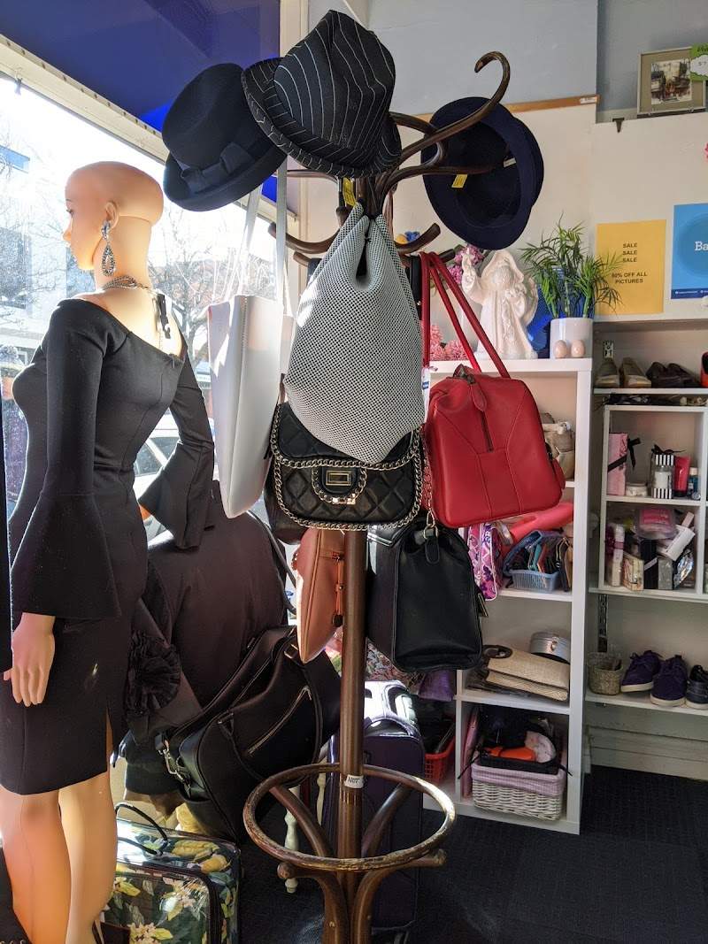Check out Vinnies Mont Albert in MONT ALBERT