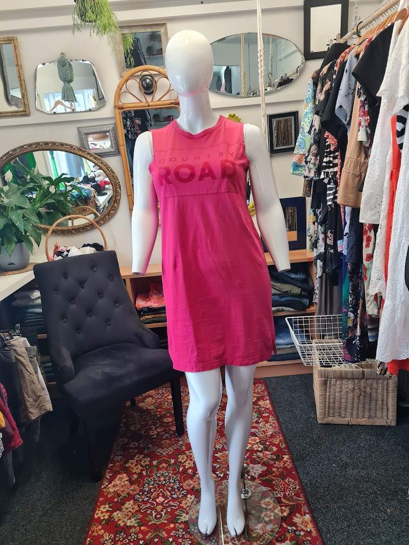 Check out Curated Clothing in Kihikihi