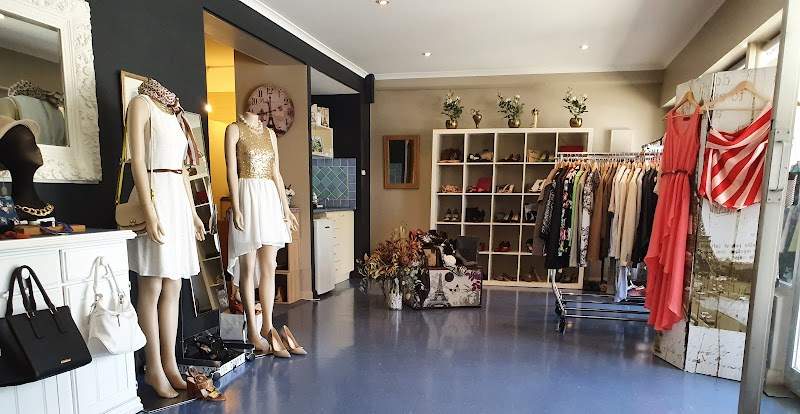 Check out Threads Boutique op shop in Perth
