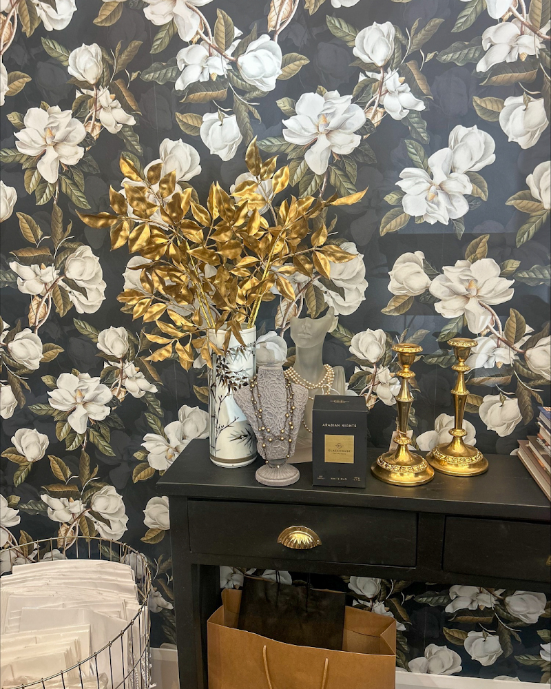 Check out Lifeline Shop Lindfield in Lindfield