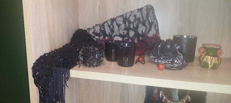 Check out Jenny's Joint Recycled Fashion Boutique in Pōhara