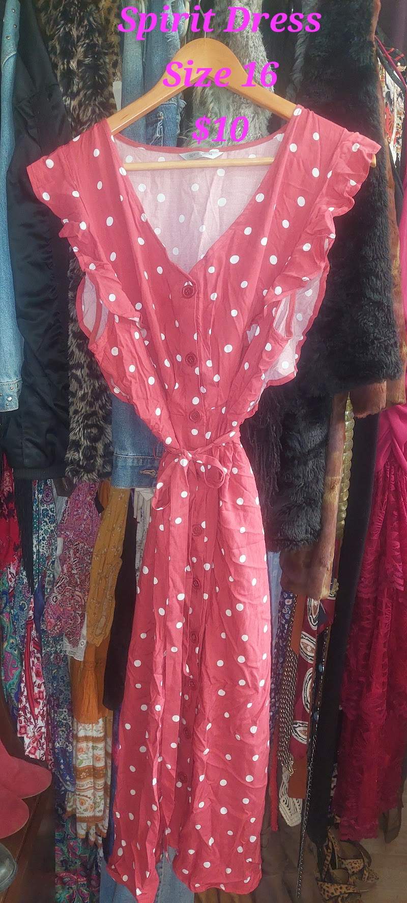 Check out Jenny's Joint Recycled Fashion Boutique in Pōhara
