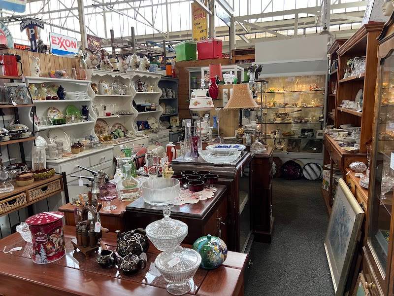 Check out Geelong Vintage Market in North Geelong