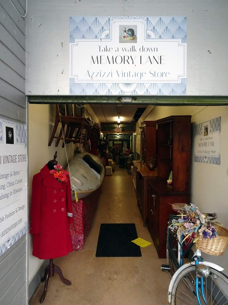 Check out Azzizzi Vintage Store in Greymouth
