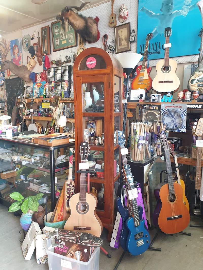 Check out Goodna Second Hand Mart Redbank in Redbank