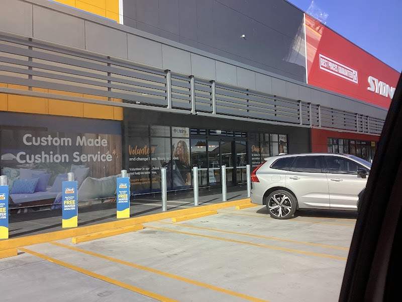 Check out Lifeline Shop Pimpama in Pimpama