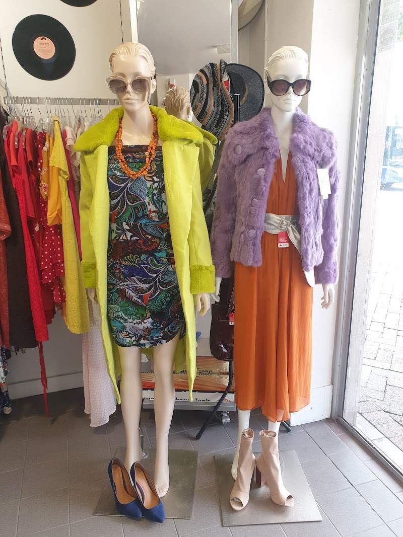 Check out Red Cross Shop Lane Cove in Lane Cove