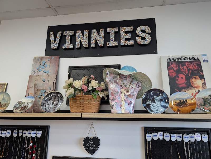 Check out Vinnies Bateau Bay in BATEAU BAY