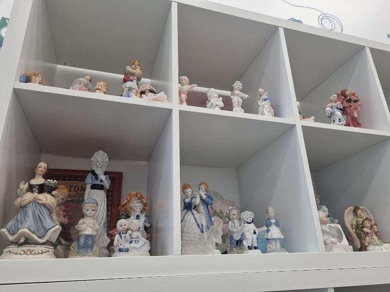 Check out Vinnies Derrimut in DERRIMUT