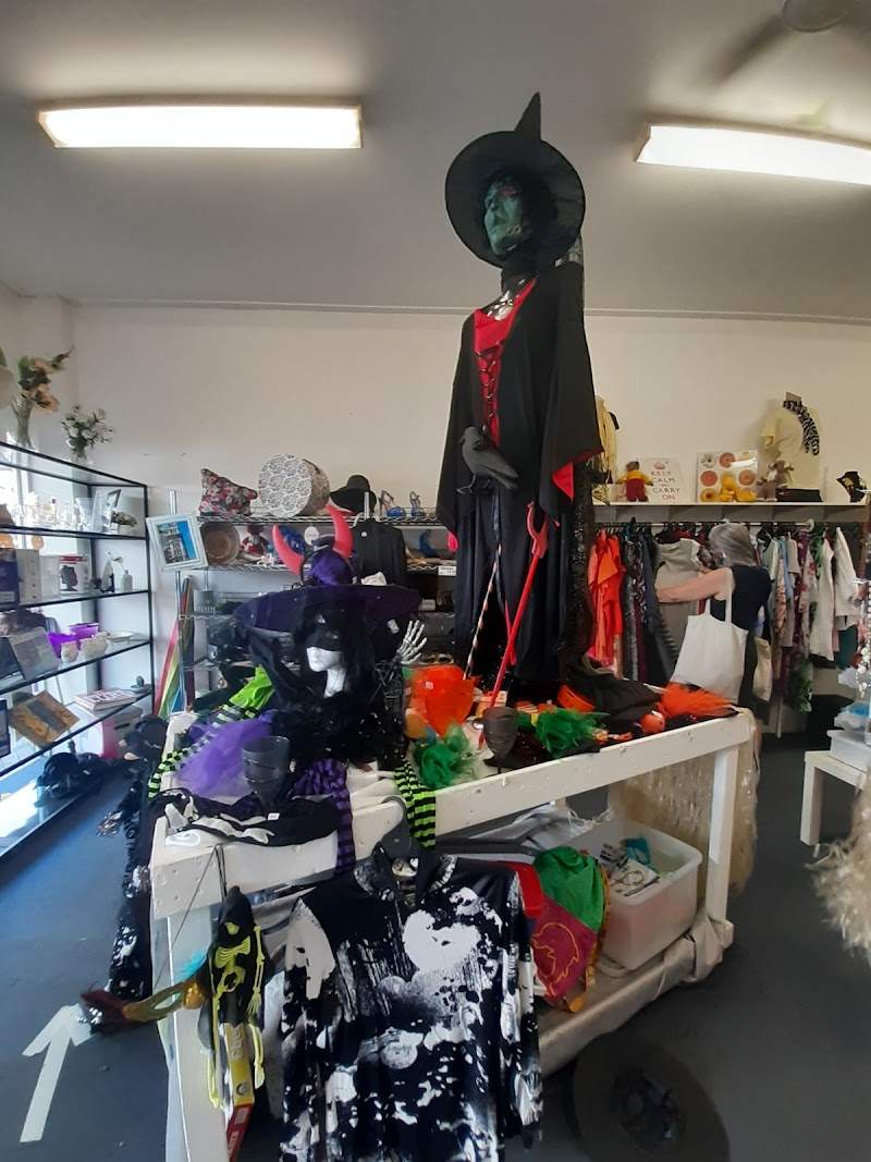 Check out Animal Welfare League Queensland Op Shop Ipswich in Ipswich