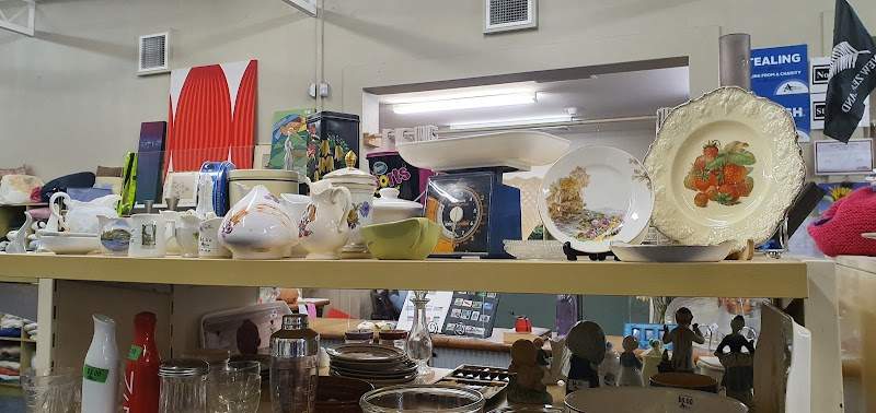 Check out Arohanui Hospice Shop Ōtaki in Ōtaki