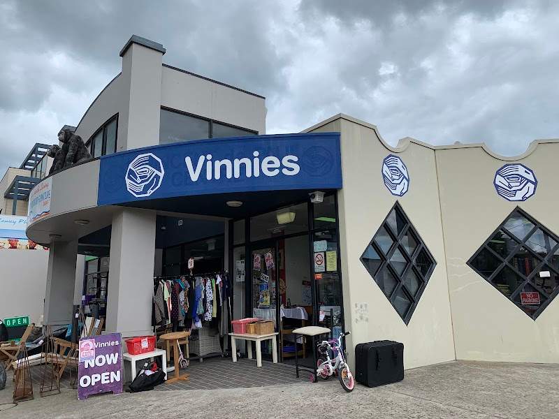 Check out Vinnies Cowes in COWES