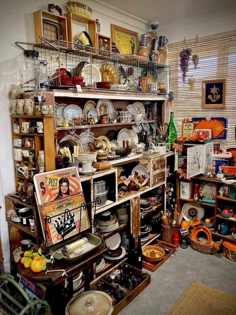 Check out Ren's Retro in Mandurah