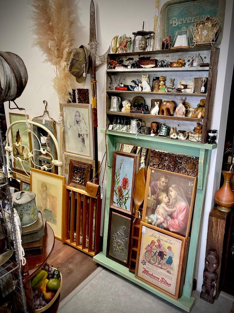 Check out Ren's Retro in Mandurah