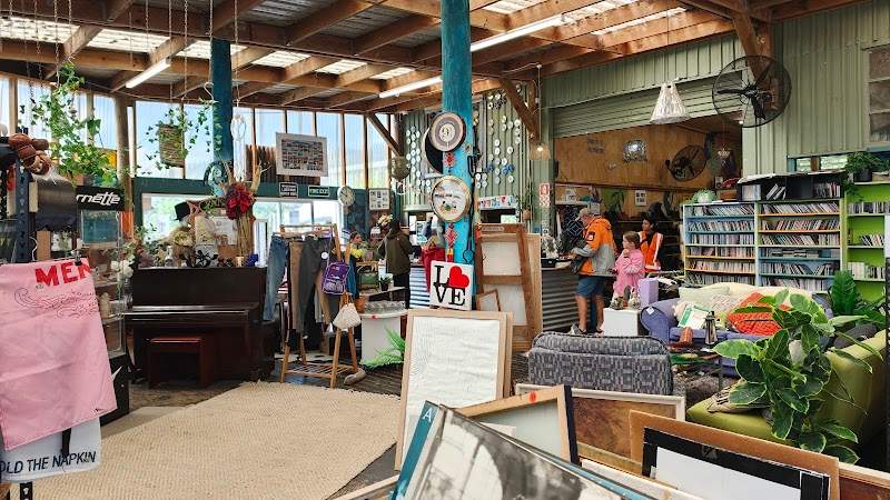 Check out Xtreme Zero Waste in Raglan